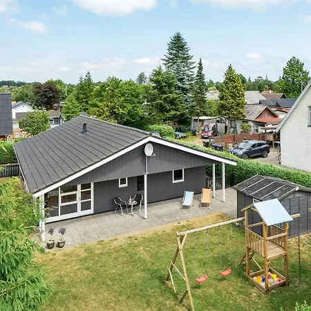 Tord - 350m From The Sea By Interhome *